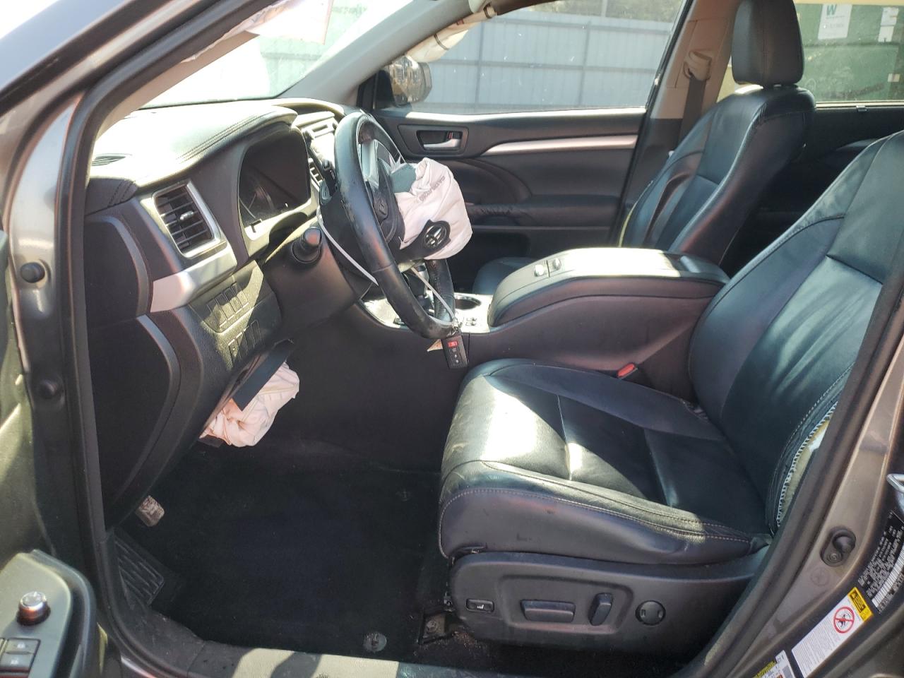 2015 Toyota Highlander Xle VIN: 5TDKKRFHXFS054593 Lot: 80824965