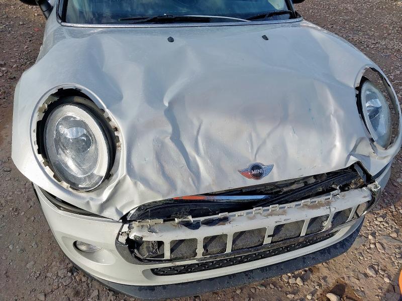 2017 MINI COOPER D 