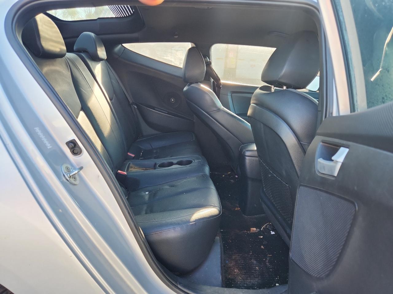 2016 Hyundai Veloster Turbo VIN: KMHTC6AE5GU271121 Lot: 81811655