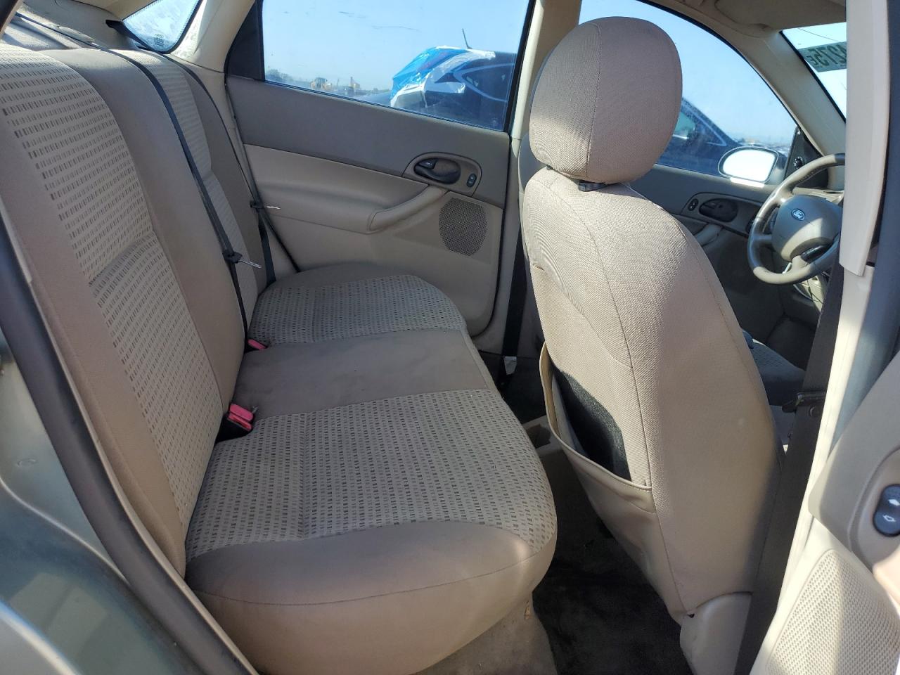 2005 Ford Focus VIN: 1FAFP34N95W271744 Lot: 81314275