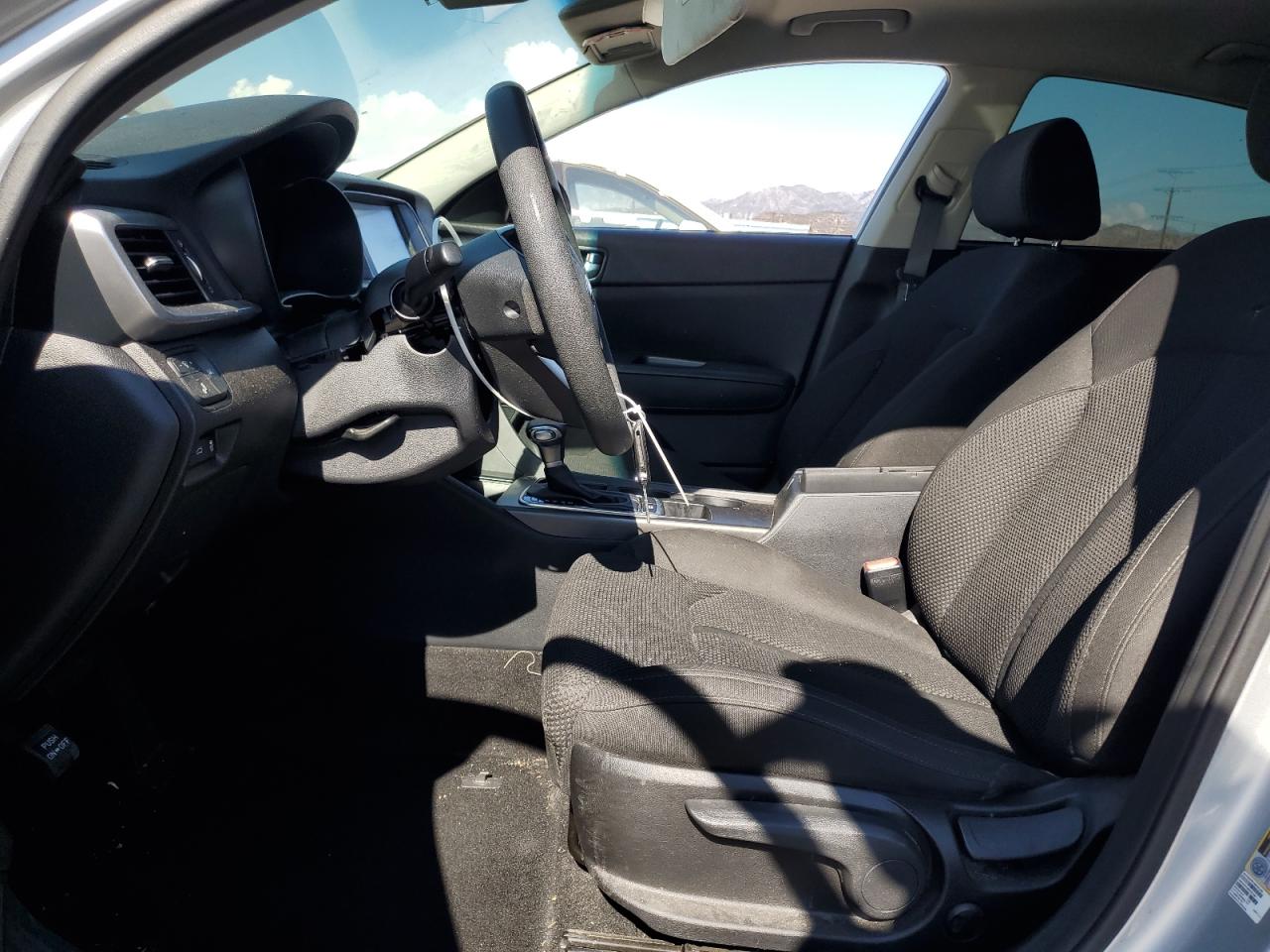 2019 Kia Optima Lx VIN: 5XXGT4L3XKG323539 Lot: 80350825