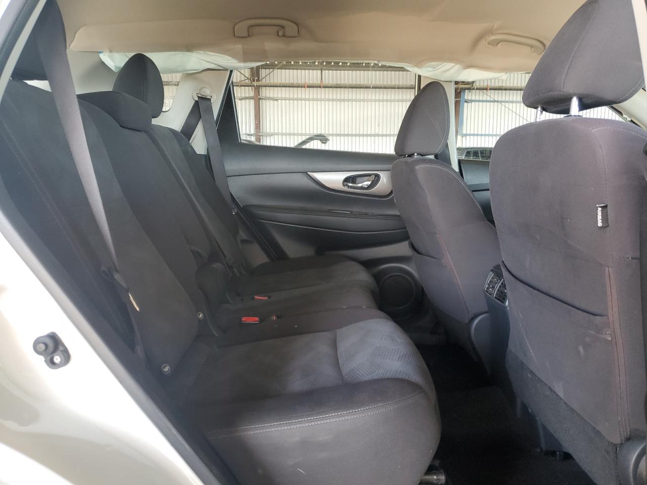 2016 Nissan Rogue S VIN: KNMAT2MT1GP701322 Lot: 80940905