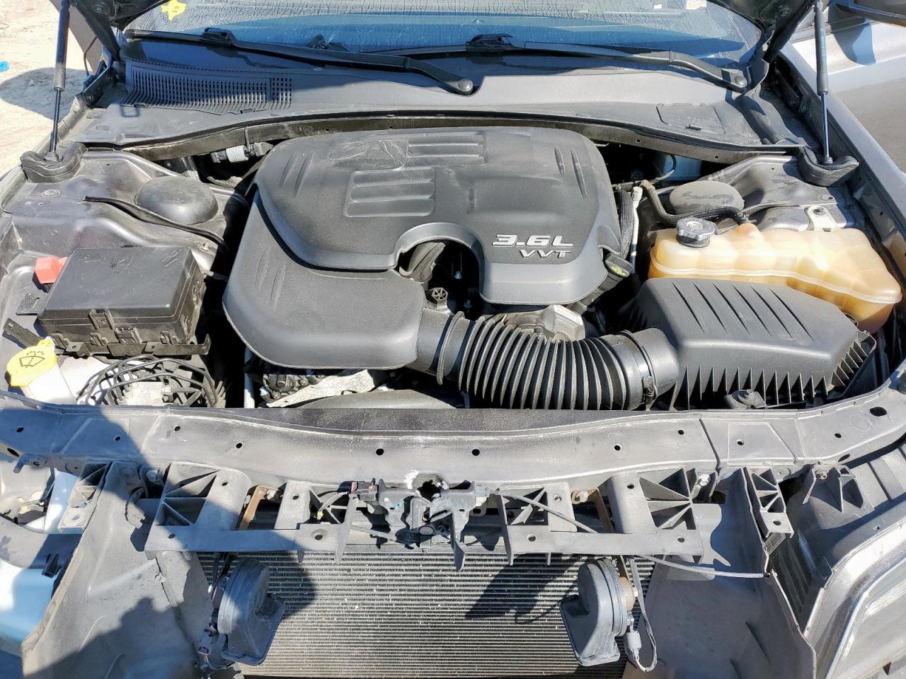 2021 Chrysler 300 S VIN: 2C3CCABGXMH585504 Lot: 71813585