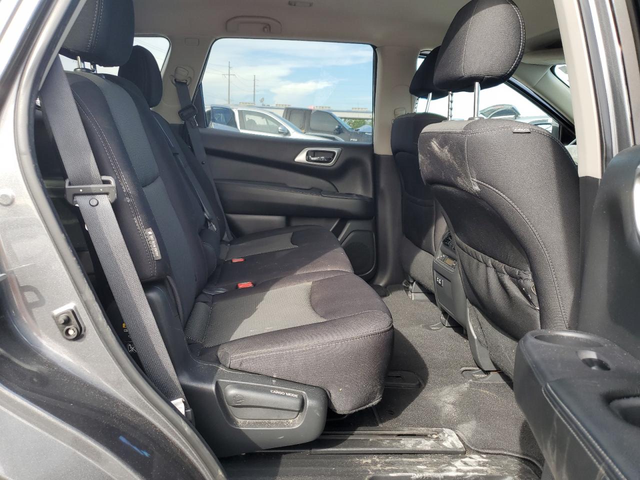 2019 Nissan Pathfinder S VIN: 5N1DR2MNXKC633661 Lot: 83798935