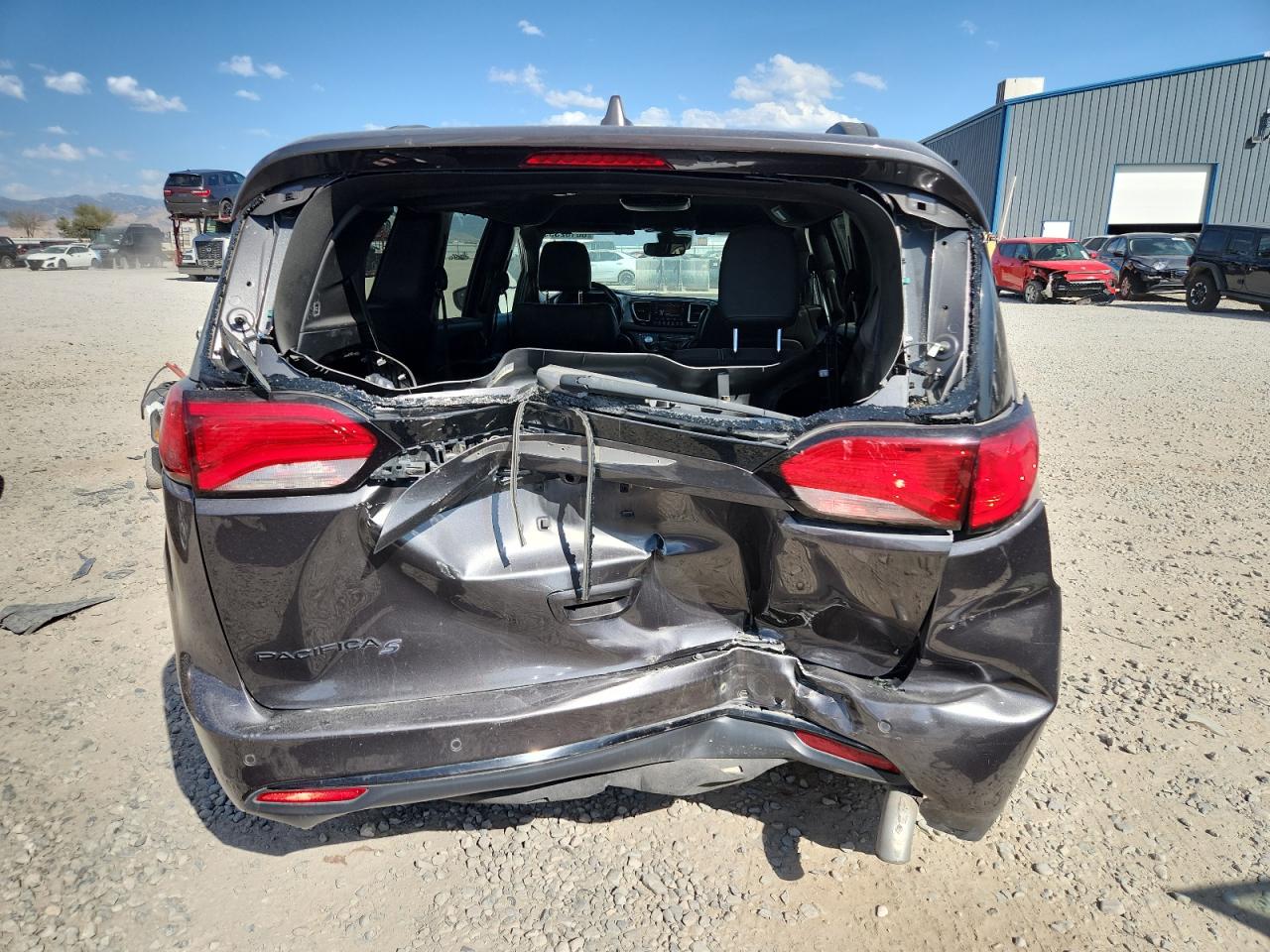 2019 Chrysler Pacifica Touring L VIN: 2C4RC1BG9KR616710 Lot: 80182355