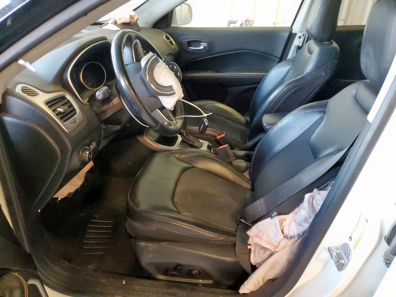 2018 Jeep Compass Latitude VIN: 3C4NJCBBXJT240907 Lot: 80913755