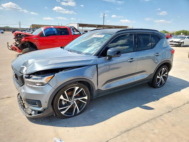  VOLVO XC40 2019 Gray