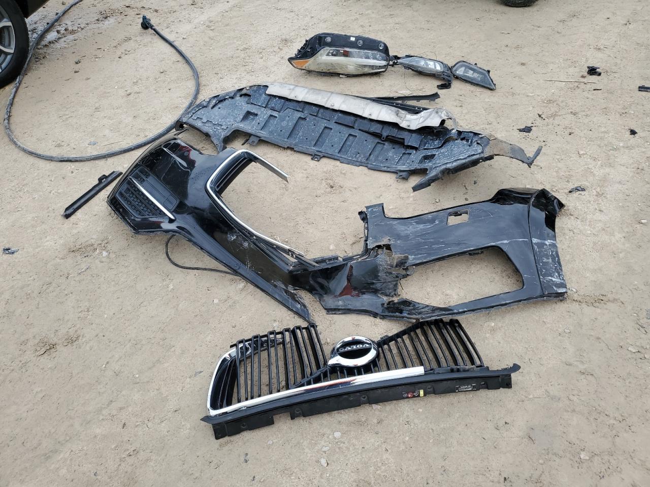 2016 Volvo Xc90 T6 VIN: YV4A22PK6G1036505 Lot: 82096985