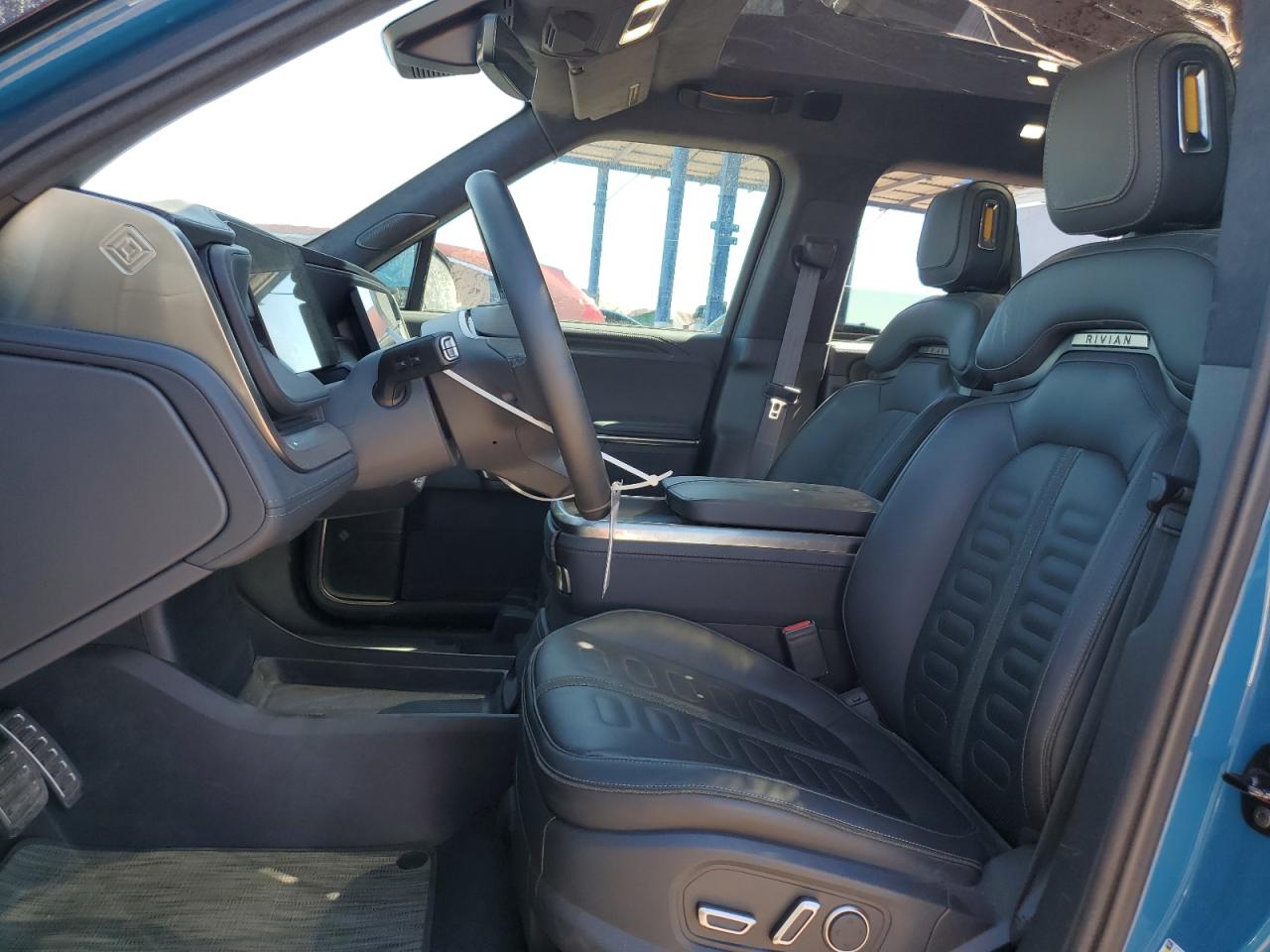 2024 Rivian R1S Adventure VIN: 7PDSGCBA3RN032705 Lot: 84604395