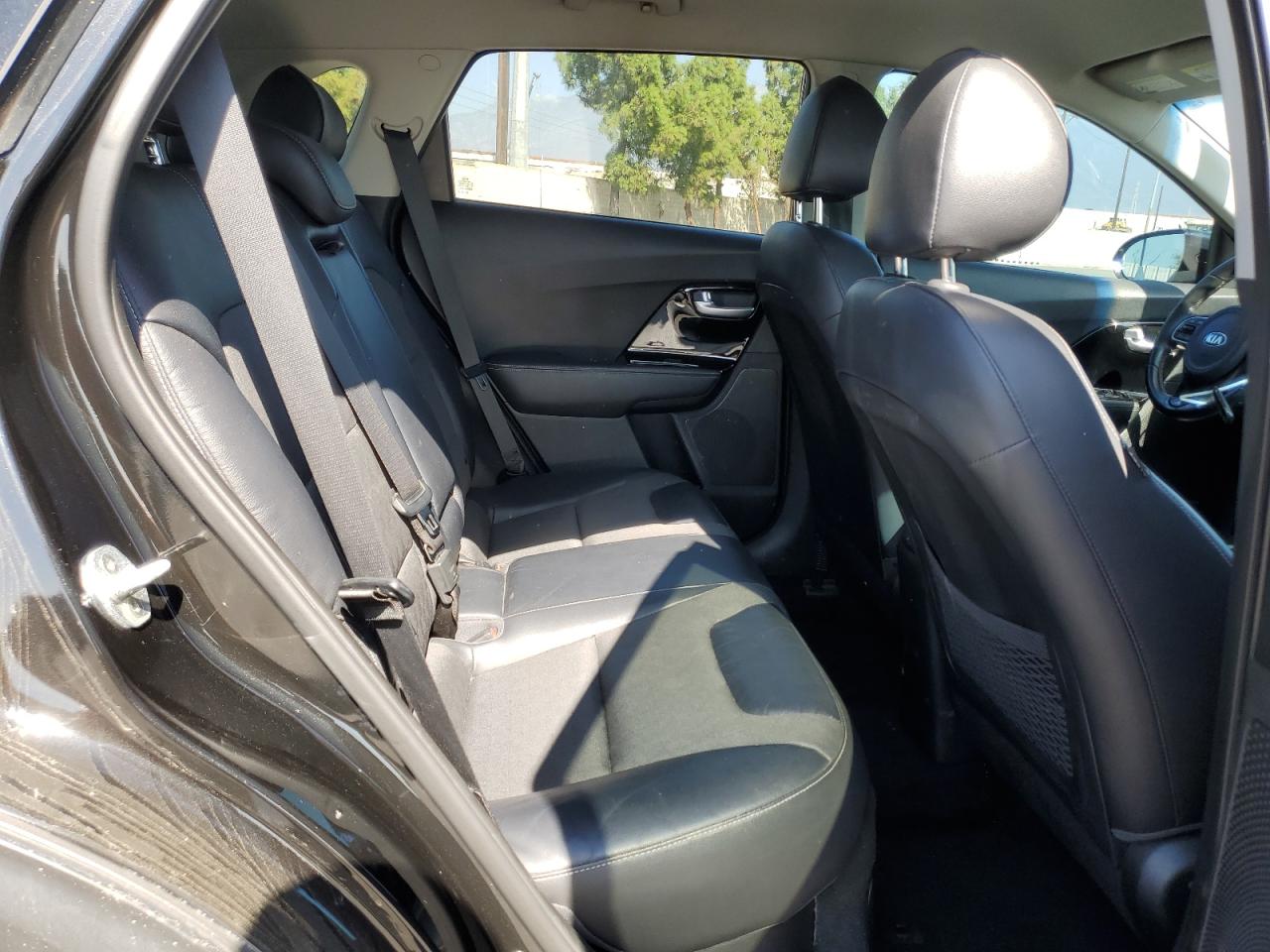 2017 Kia Niro Ex VIN: KNDCC3LC5H5050323 Lot: 81526155