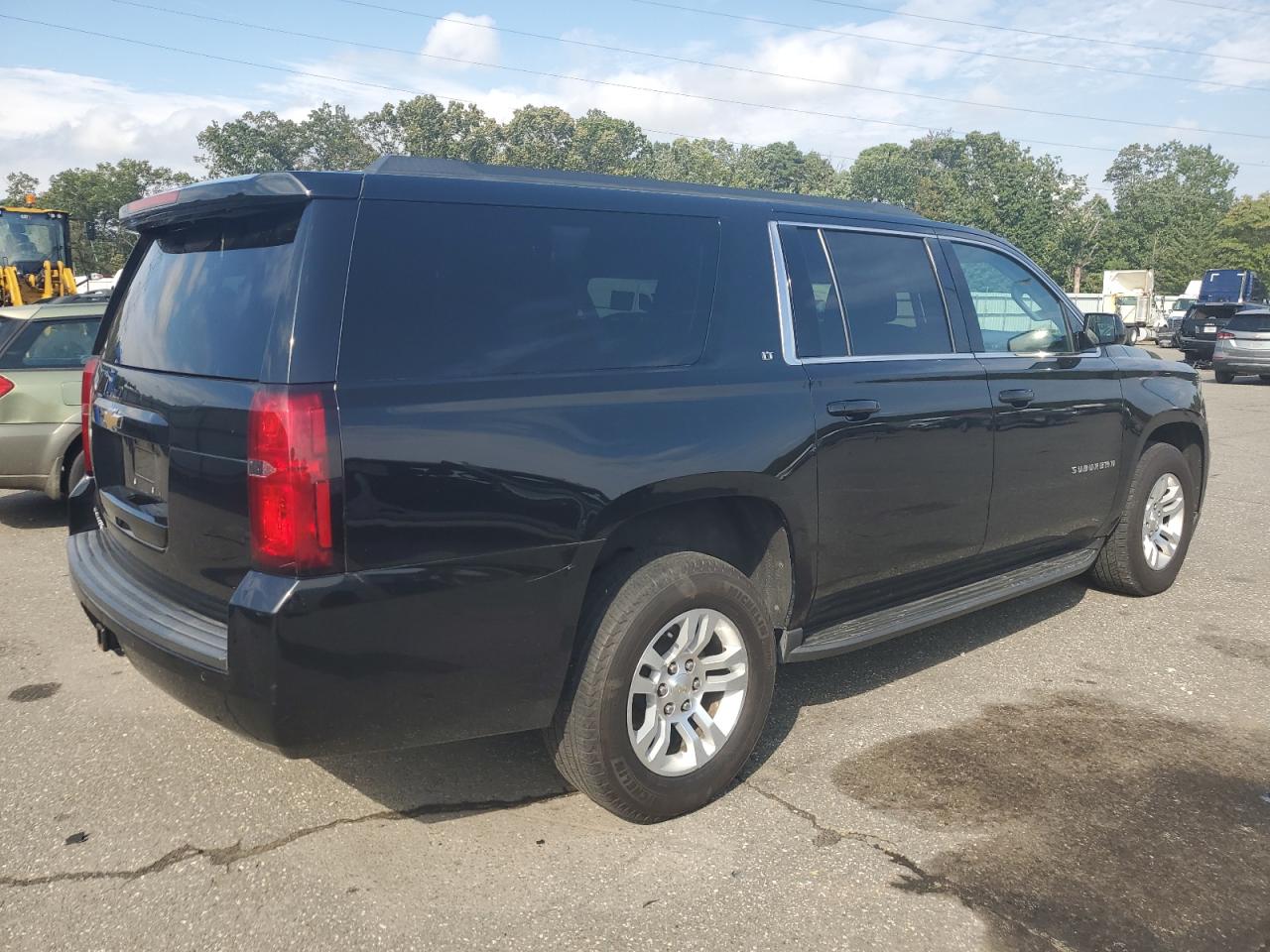 2018 Chevrolet Suburban K1500 Lt 1GNSKHKC5JR363682 photo #4