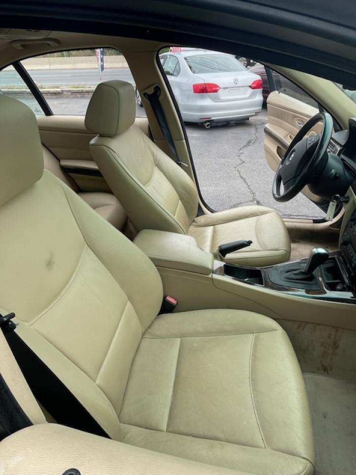 2006 BMW 325 Xi VIN: WBAVD13576KV12856 Lot: 84235125