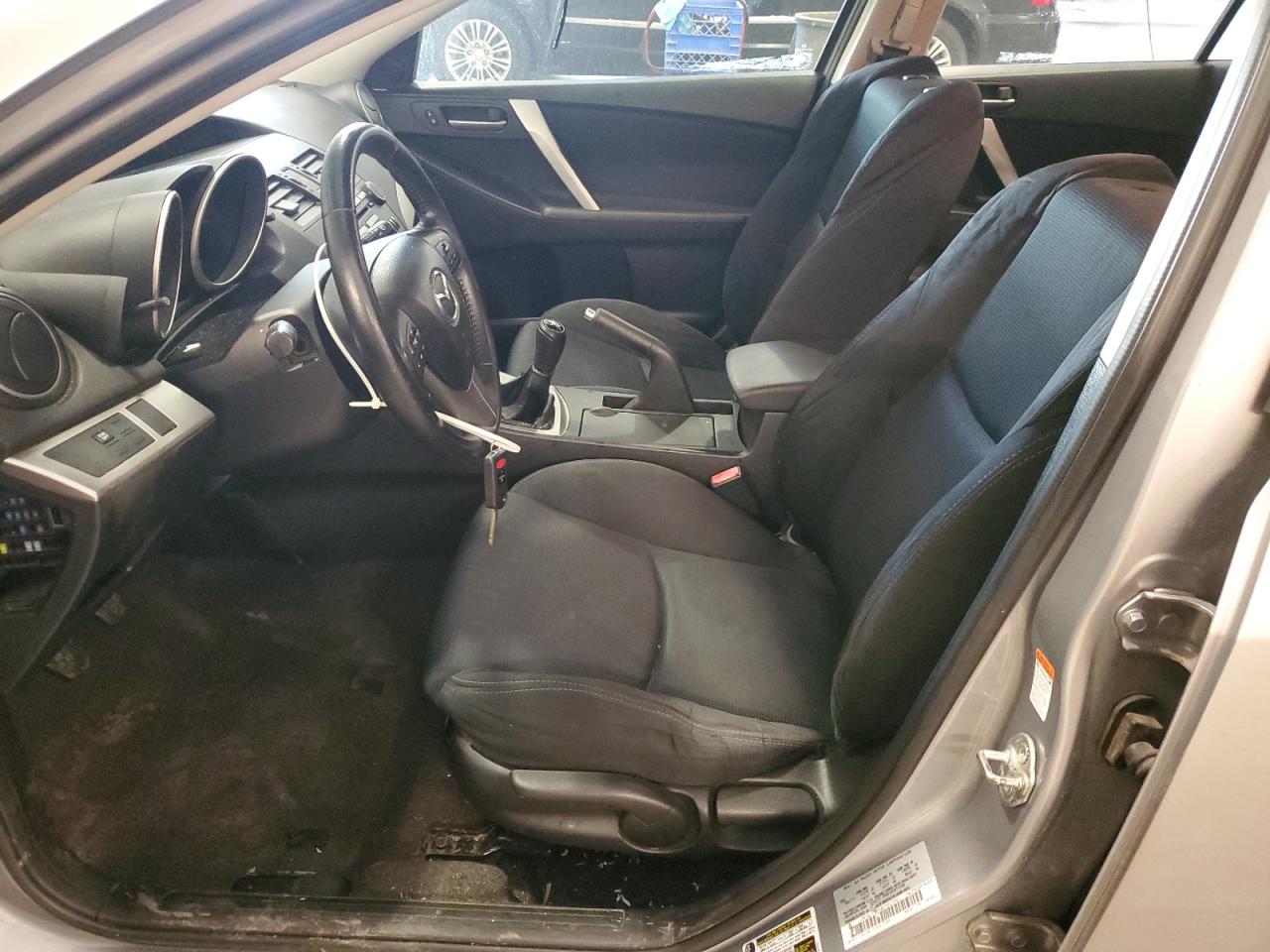2011 Mazda 3 S VIN: JM1BL1K56B1902390 Lot: 71721755