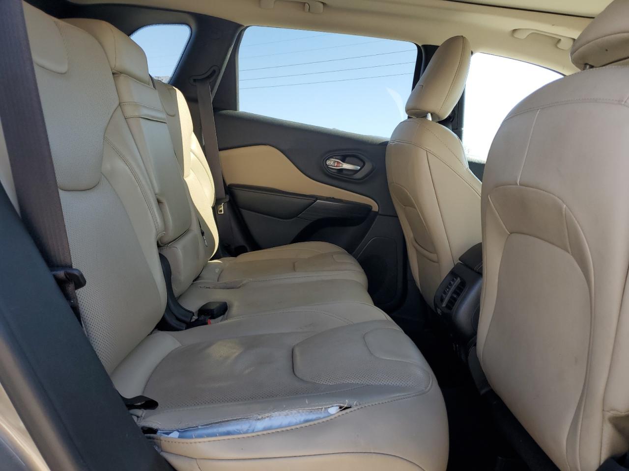 2016 Jeep Cherokee Limited VIN: 1C4PJMDS8GW270230 Lot: 84047845