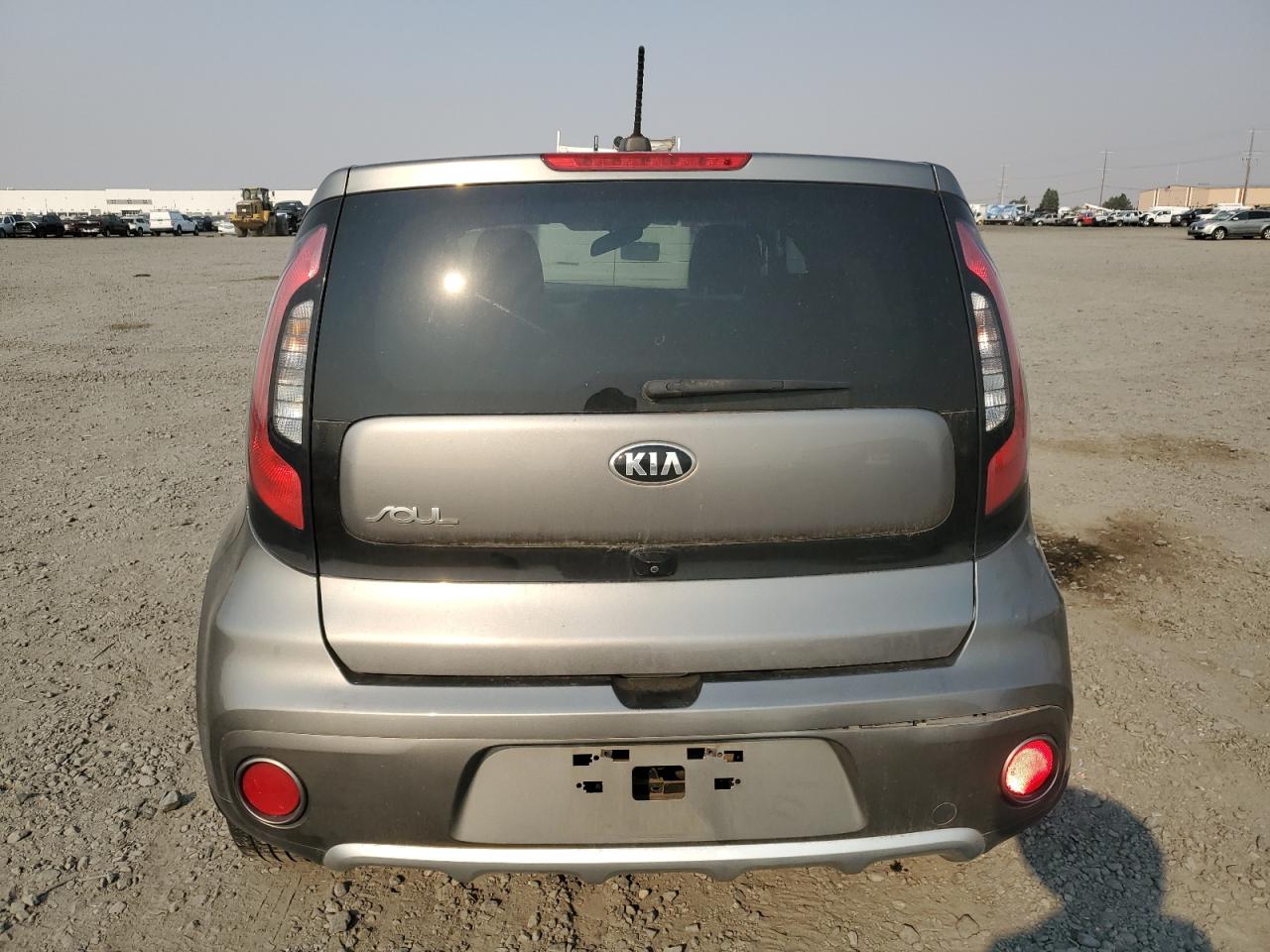 2018 Kia Soul + VIN: KNDJP3A51J7558072 Lot: 71470115