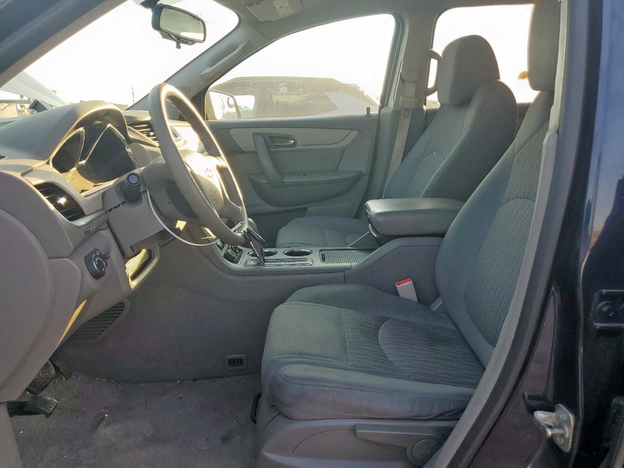 2016 Chevrolet Traverse Ls VIN: 1GNKRFED6GJ210482 Lot: 80365355