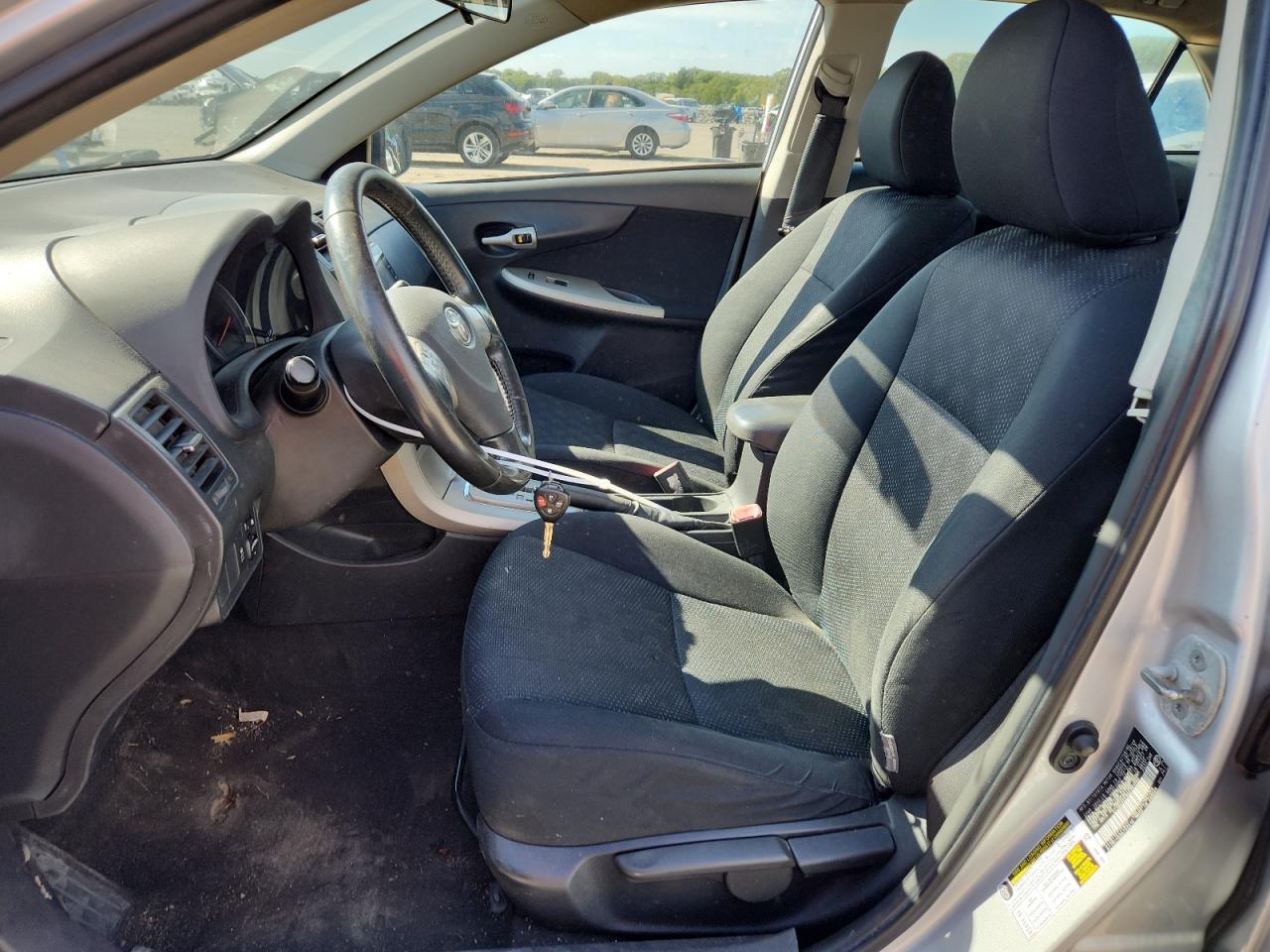 2010 Toyota Corolla Base VIN: 2T1BU4EE8AC261795 Lot: 82040845