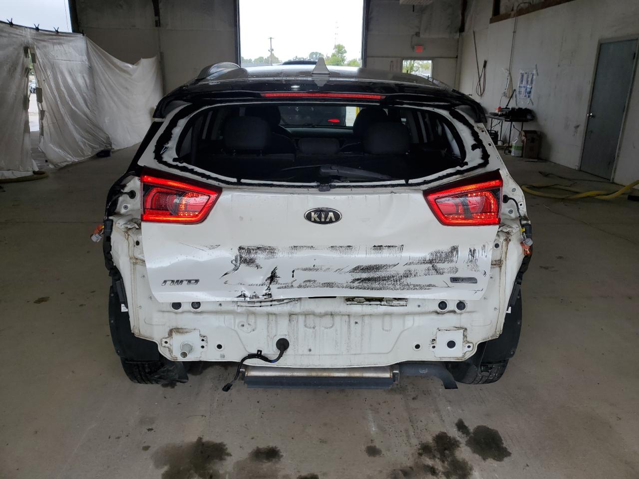 2018 Kia Niro Fe VIN: KNDCB3LC5J5172155 Lot: 83784165