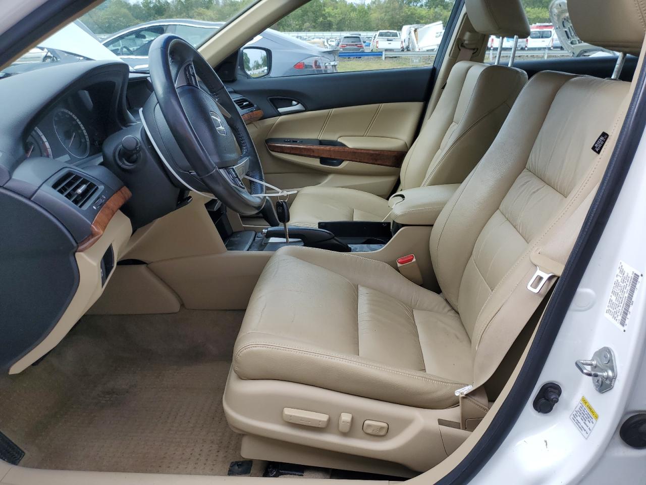 2011 Honda Accord Exl VIN: 1HGCP2F84BA020008 Lot: 81195175