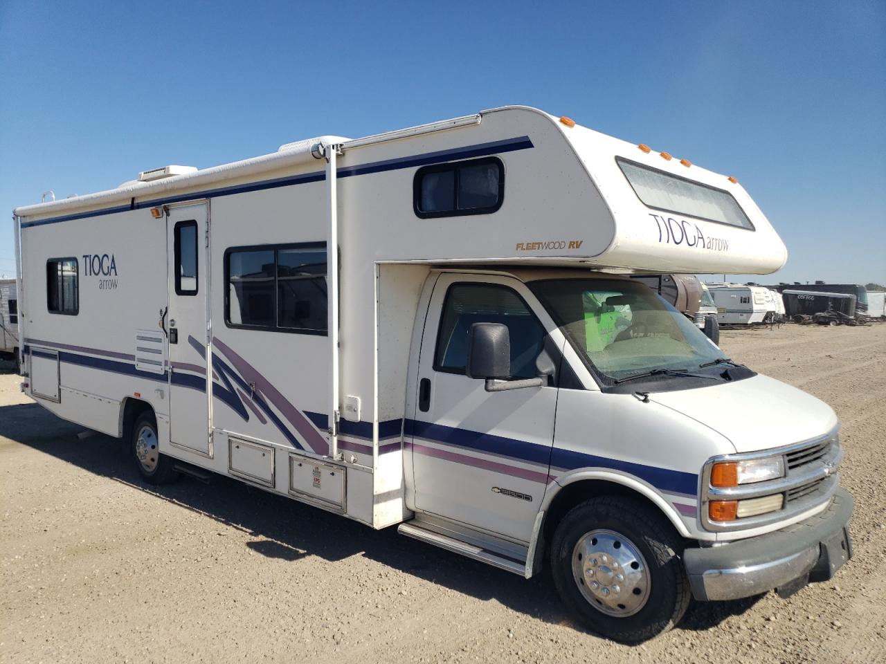 2000 Fleetwood Tioga Arrow 24D