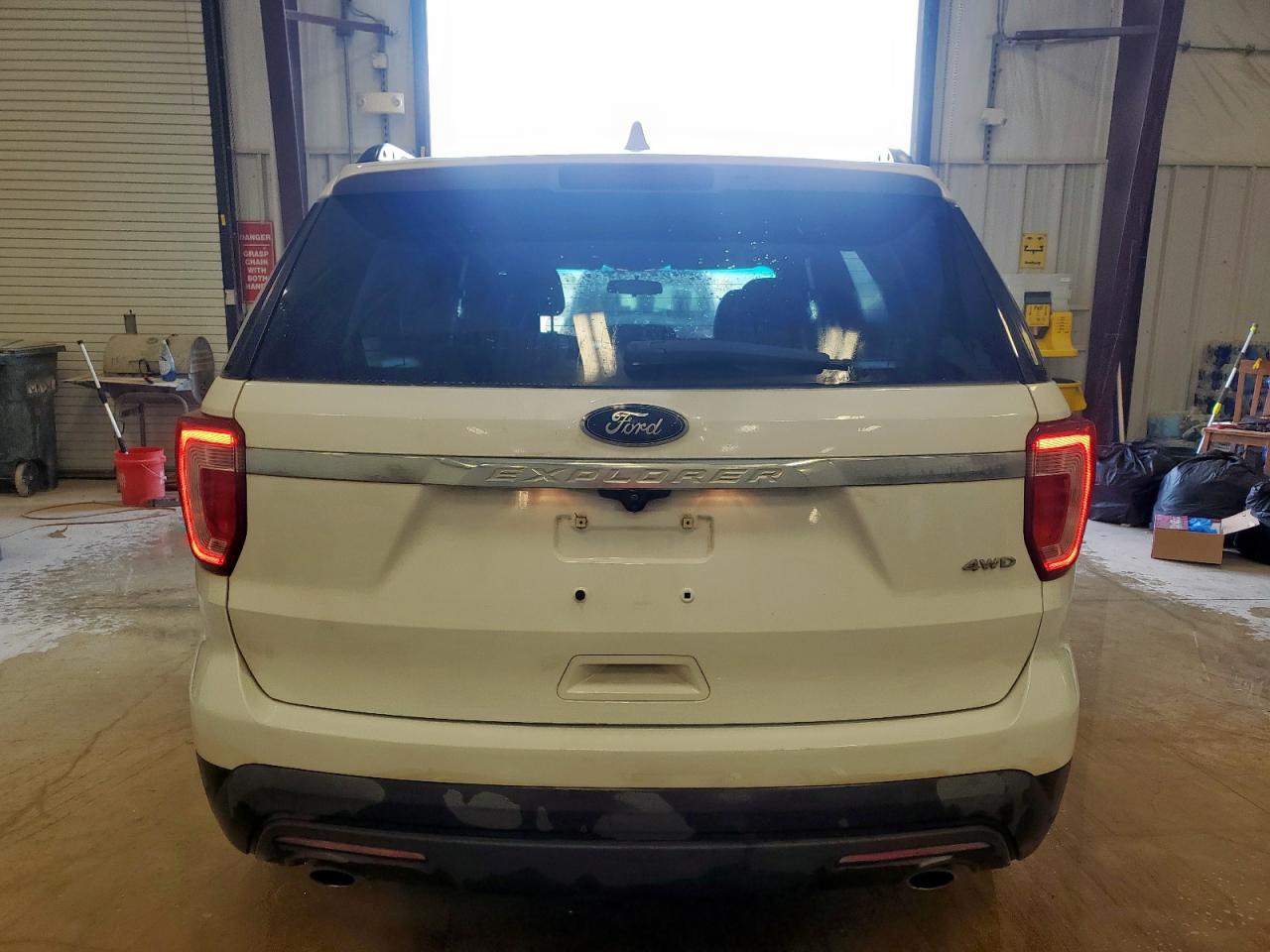 2017 Ford Explorer VIN: 1FM5K8B86HGD44741 Lot: 82131785