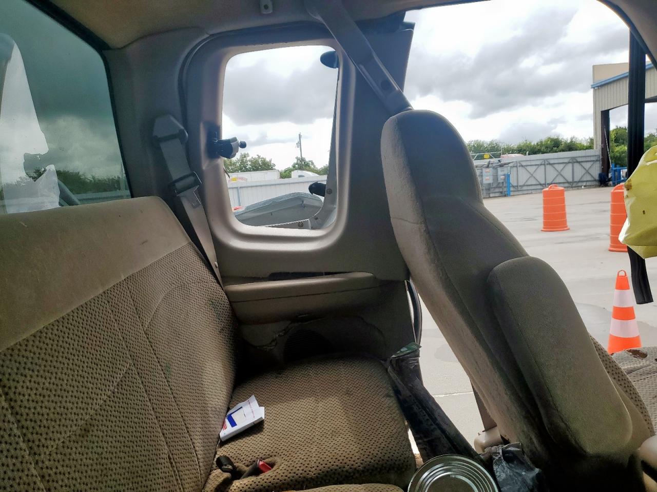 1999 Ford F150 VIN: 1FTRX17W6XKB37851 Lot: 83842865