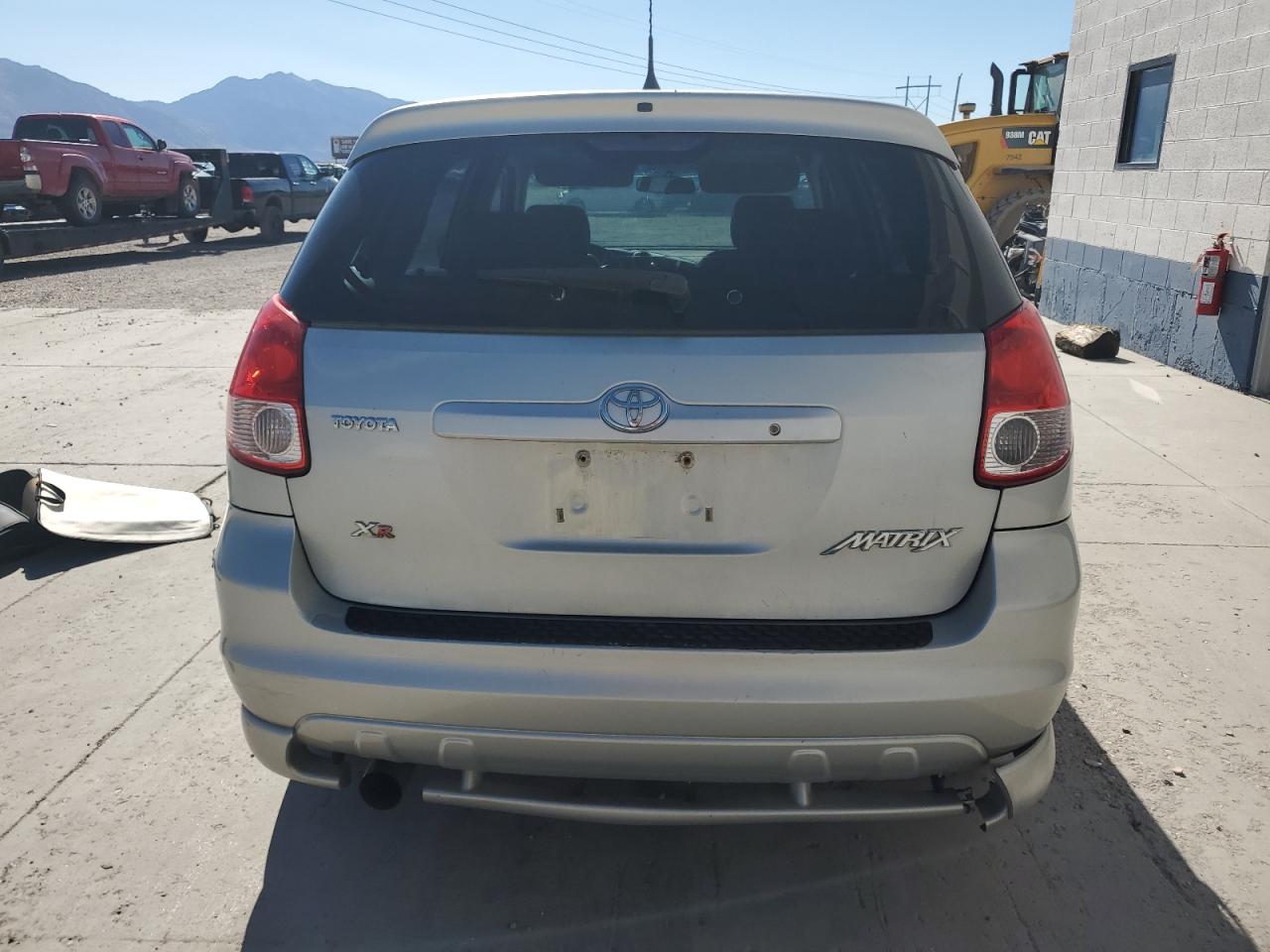 2004 Toyota Corolla Matrix Xr VIN: 2T1KR32EX4C266355 Lot: 81079255