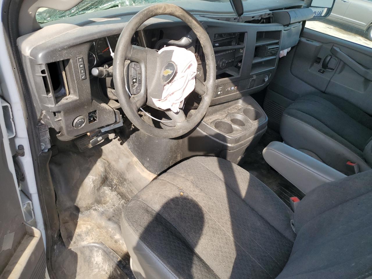 2020 Chevrolet Express G2500 VIN: 1GCWGAFG7L1229886 Lot: 80715215