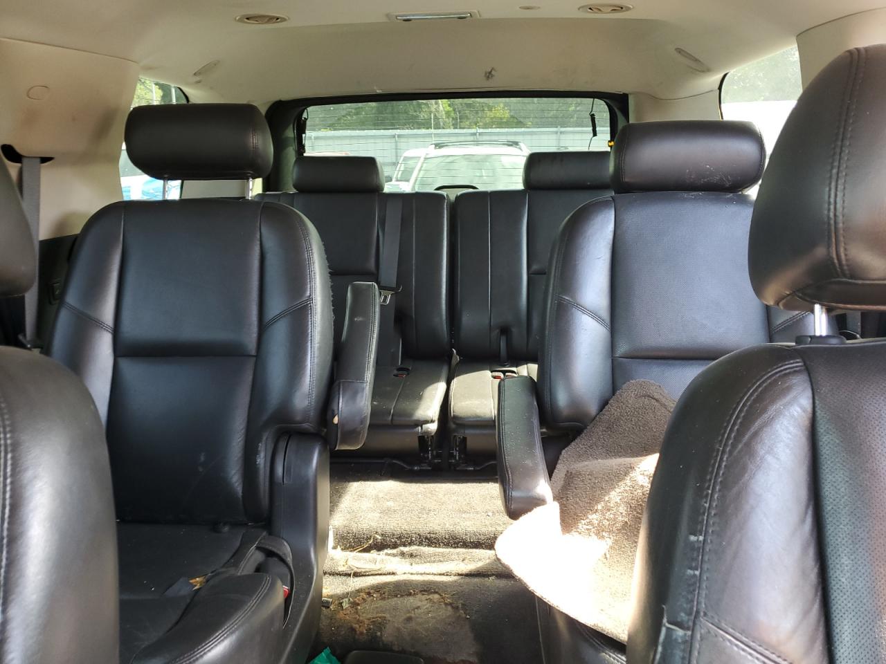 2010 GMC Yukon Denali VIN: 1GKUCEEFXAR263567 Lot: 72096575