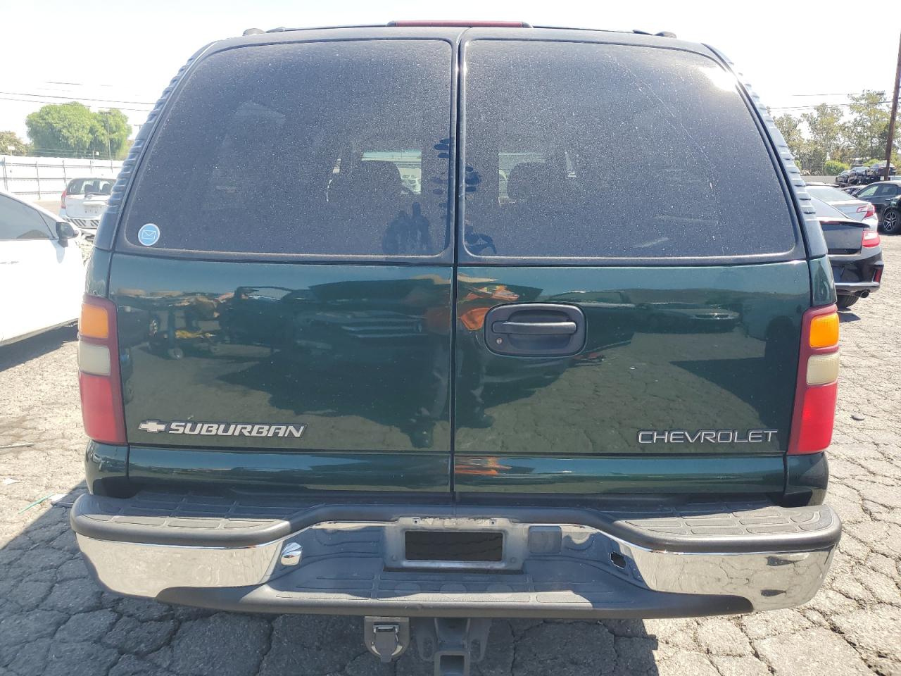 2001 Chevrolet Suburban C1500 VIN: 3GNEC16TX1G136239 Lot: 71555145