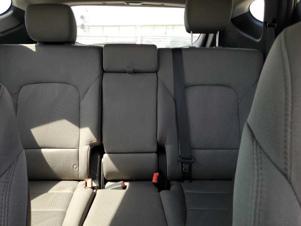 2018 Hyundai Santa Fe Sport VIN: 5NMZUDLB0JH058434 Lot: 80943575