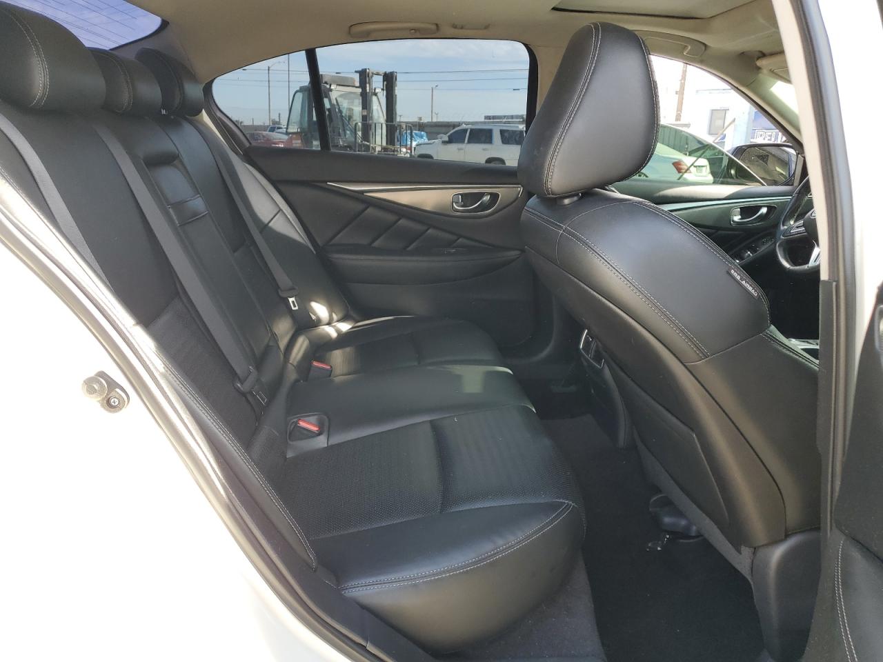 2018 Infiniti Q50 Luxe VIN: JN1EV7AP5JM364343 Lot: 81736255