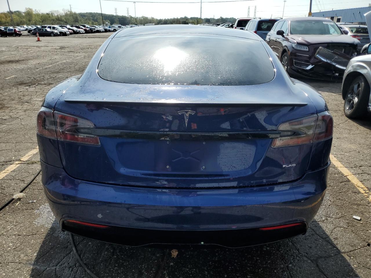 2021 Tesla Model S VIN: 5YJSA1E61MF437988 Lot: 81342725