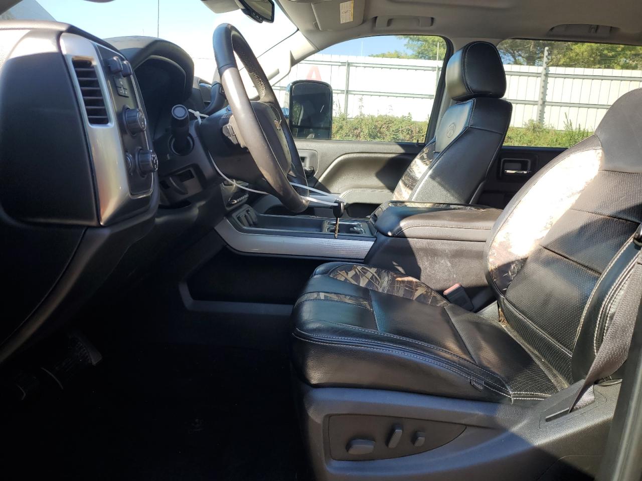 2015 Chevrolet Silverado K2500 Heavy Duty Ltz VIN: 1GC1KWE84FF143152 Lot: 84181745