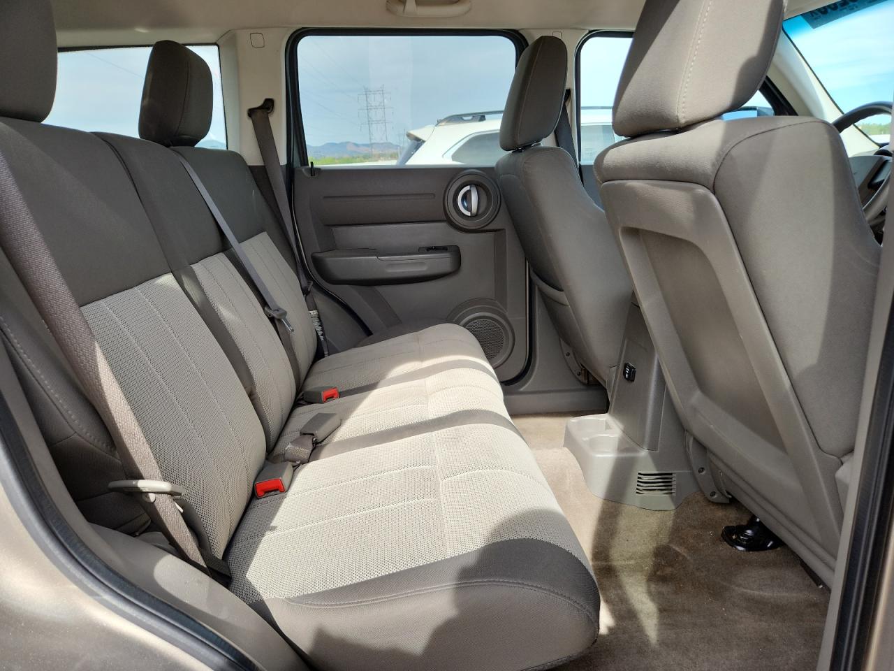 2007 Dodge Nitro Sxt VIN: 1D8GU28K77W660050 Lot: 81660235