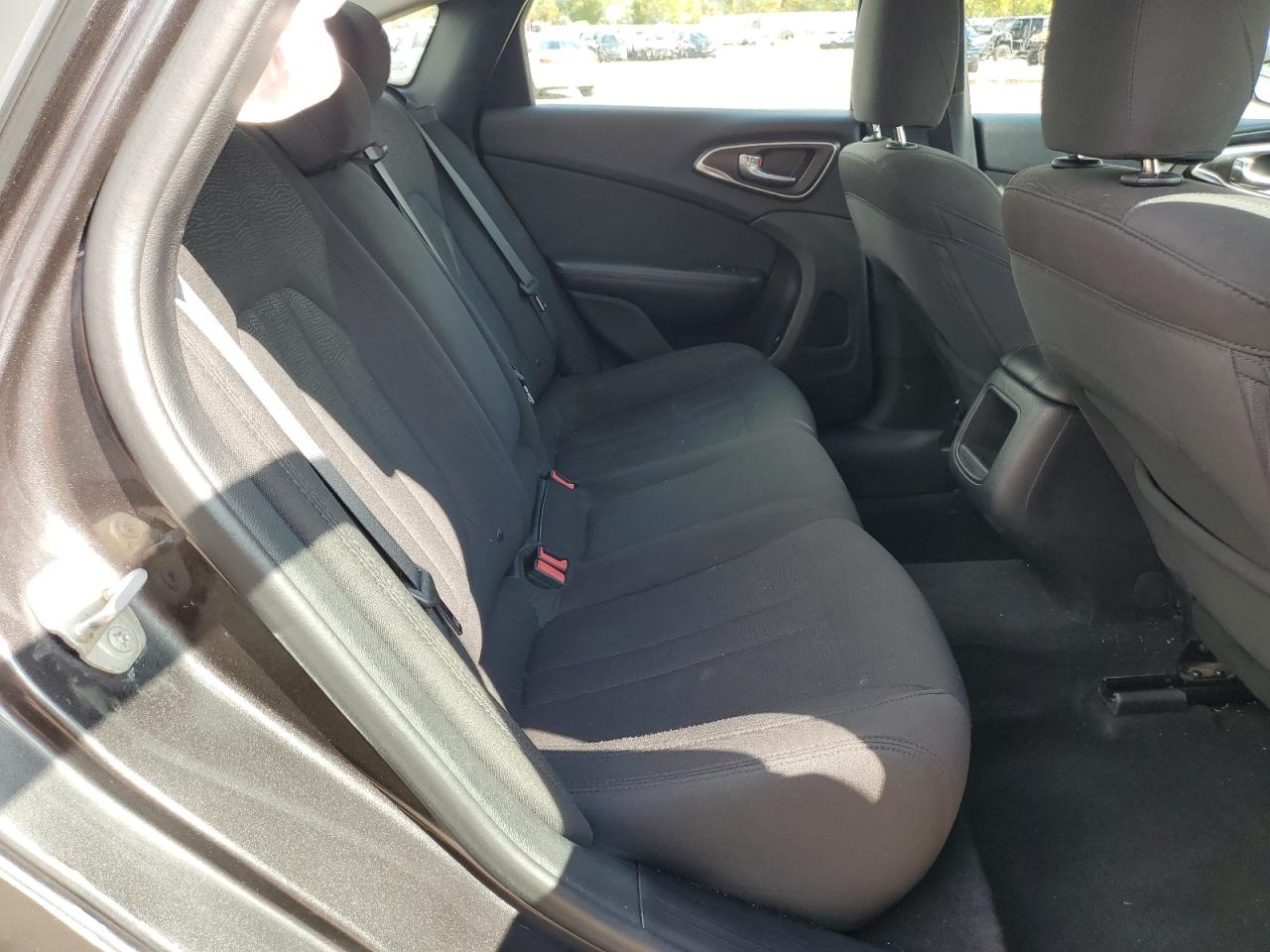 2016 Chrysler 200 Limited VIN: 1C3CCCAB3GN125663 Lot: 83869785