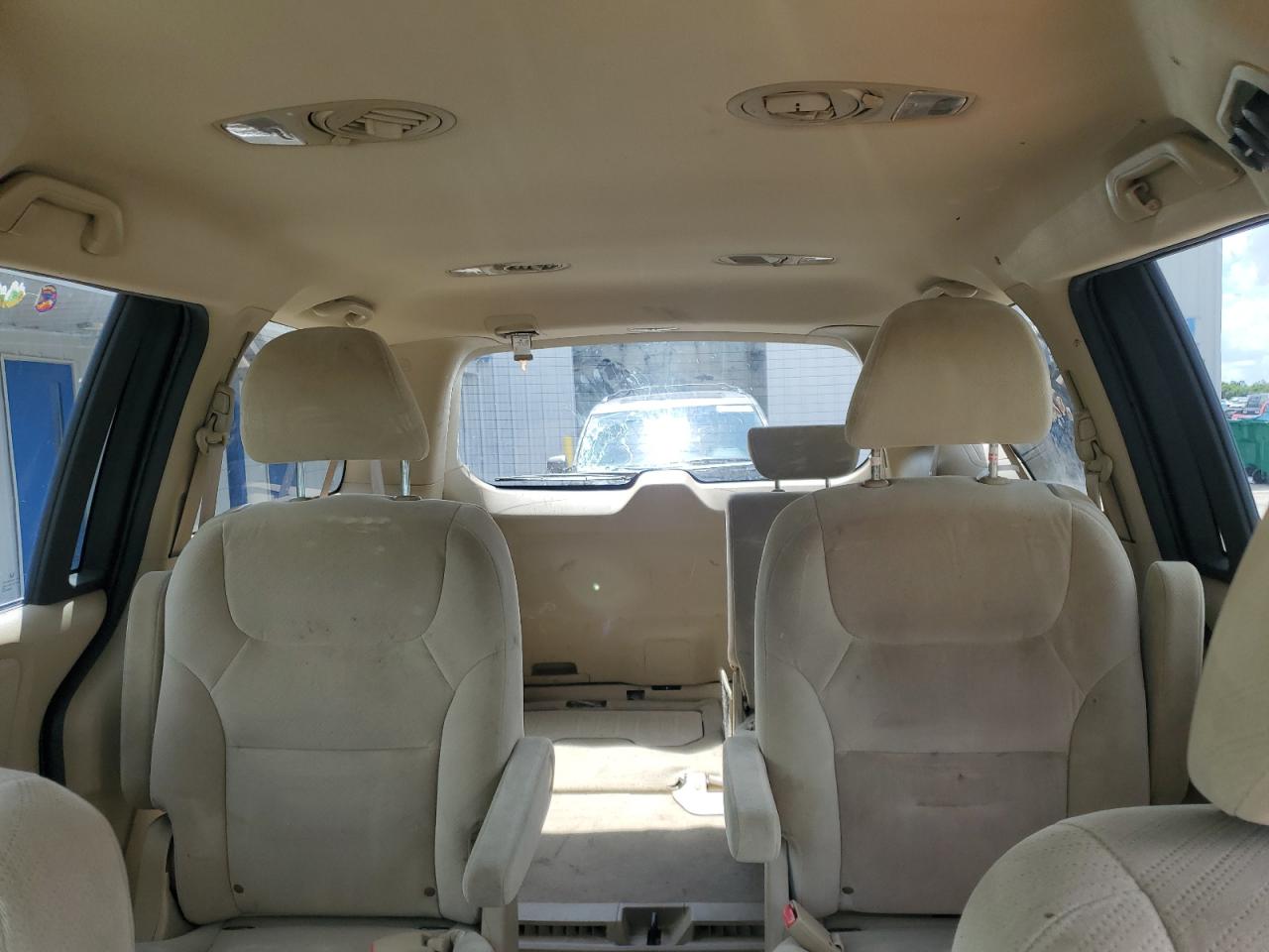 2009 Honda Odyssey Lx VIN: 5FNRL38269B041267 Lot: 83932335