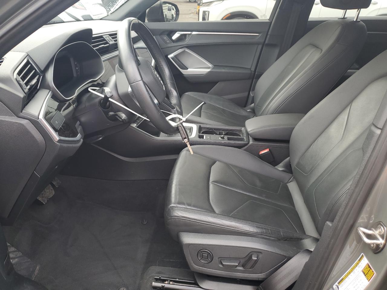 2021 Audi Q3 Premium 40 VIN: WA1AUCF34M1100236 Lot: 81384185