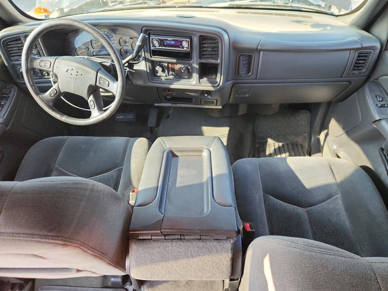 2004 Chevrolet Silverado K1500 VIN: 2GCEK13T641341859 Lot: 70544845