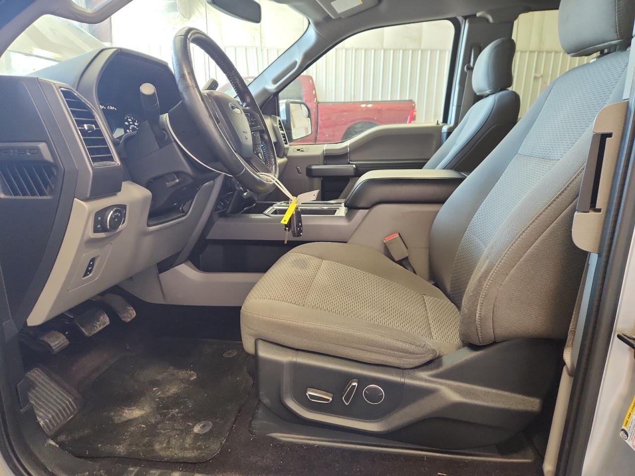 2017 Ford F150 Super Cab VIN: 1FTFX1EF0HFC20708 Lot: 84249435