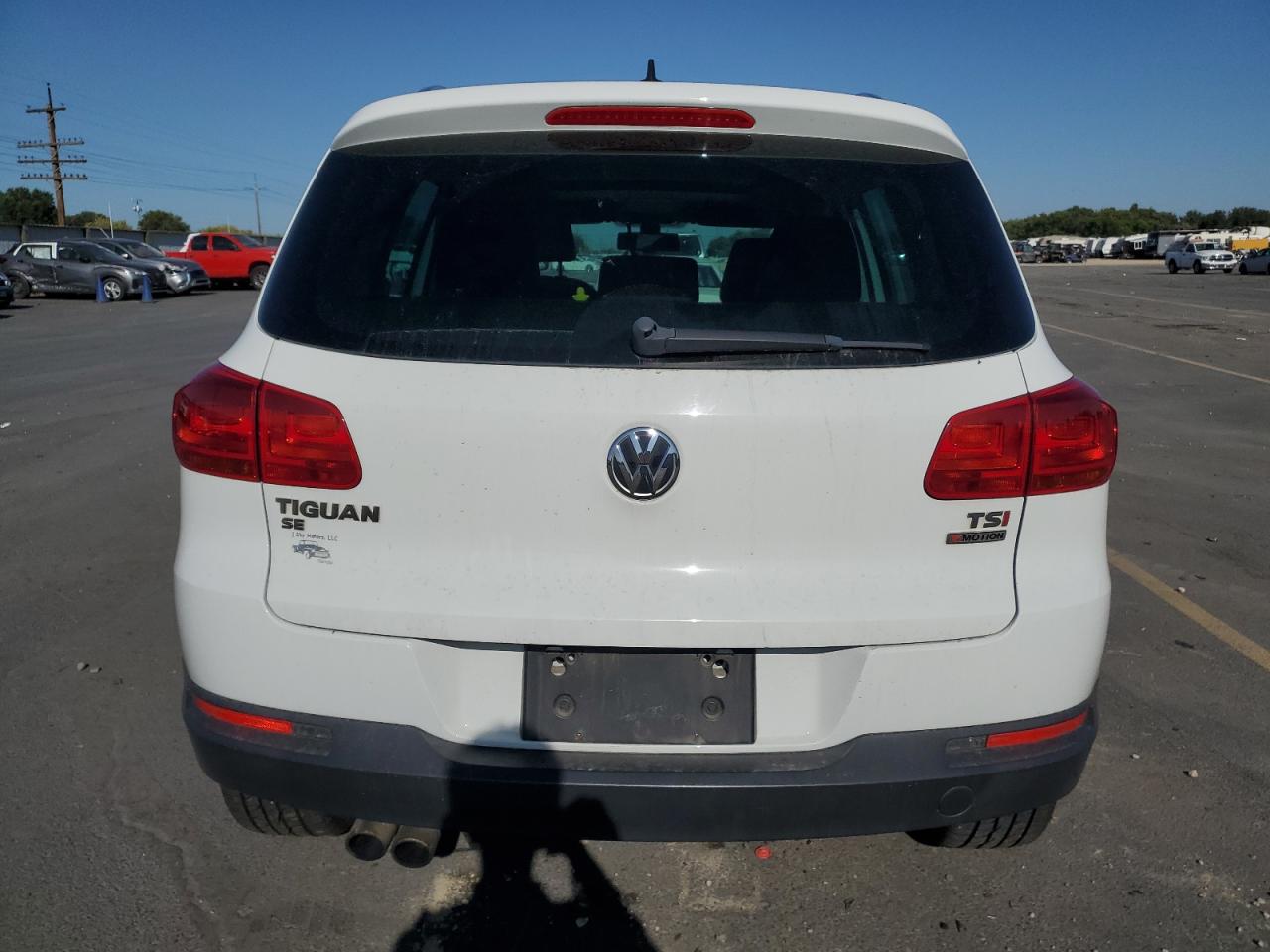 2016 Volkswagen Tiguan S VIN: WVGBV7AX4GW604037 Lot: 81332945