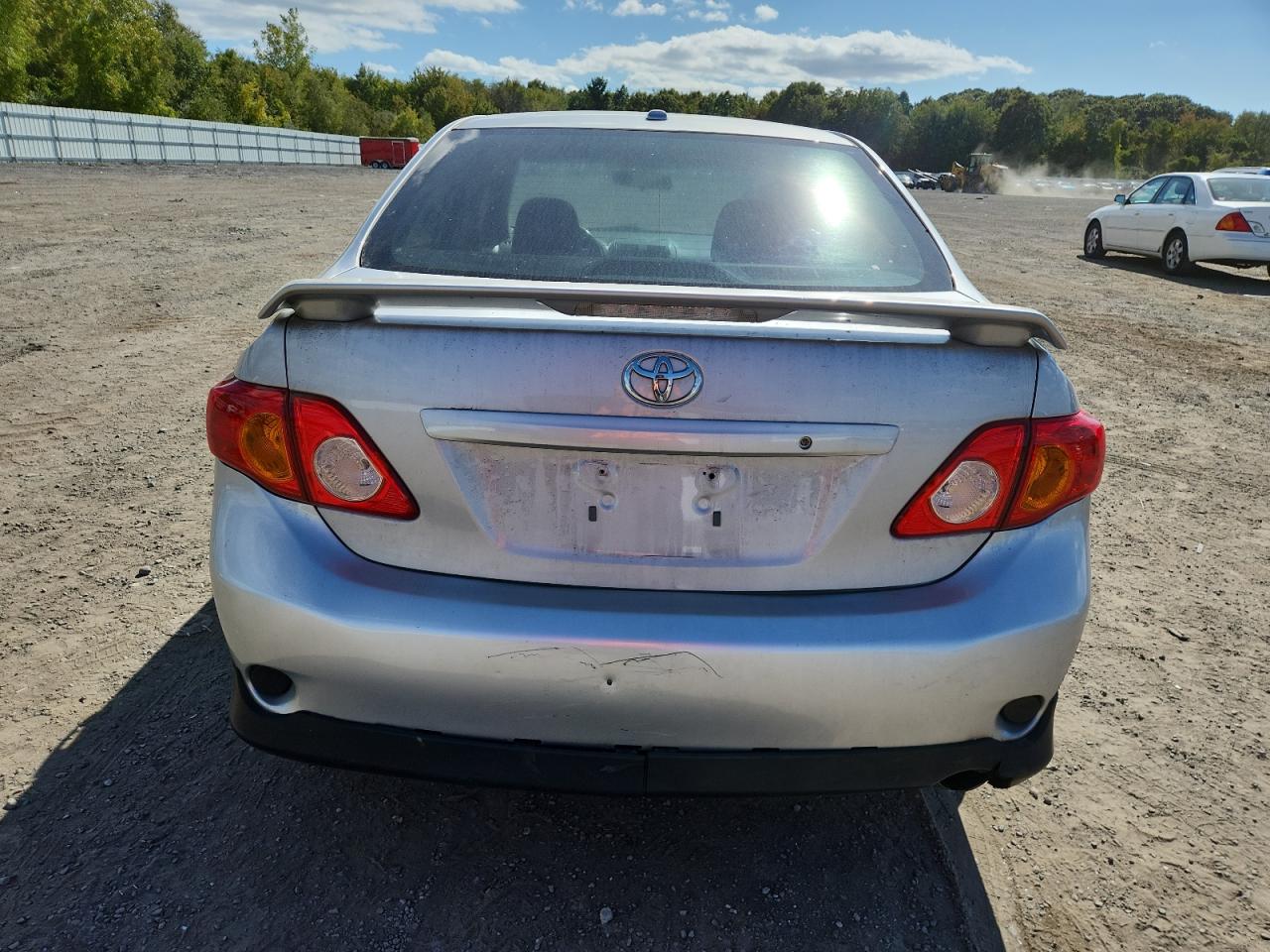 2010 Toyota Corolla Base VIN: 2T1BU4EE8AC261795 Lot: 82040845