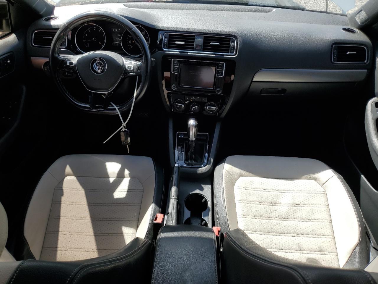 2016 Volkswagen Jetta Sport VIN: 3VWD17AJXGM369032 Lot: 84584065