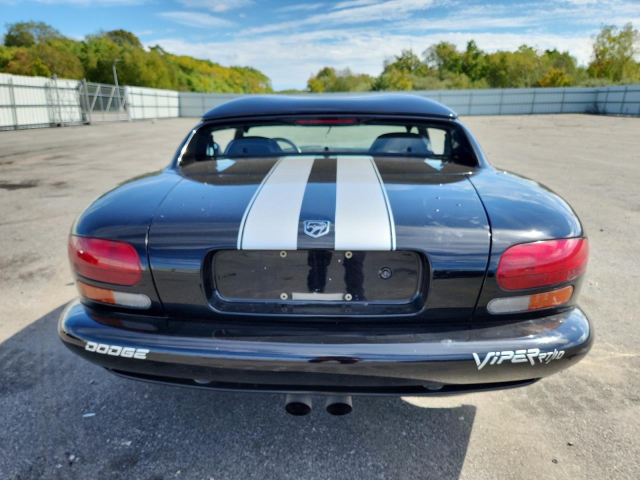1996 Dodge Viper Rt-10 VIN: 1B3BR65E4TV100102 Lot: 83935755