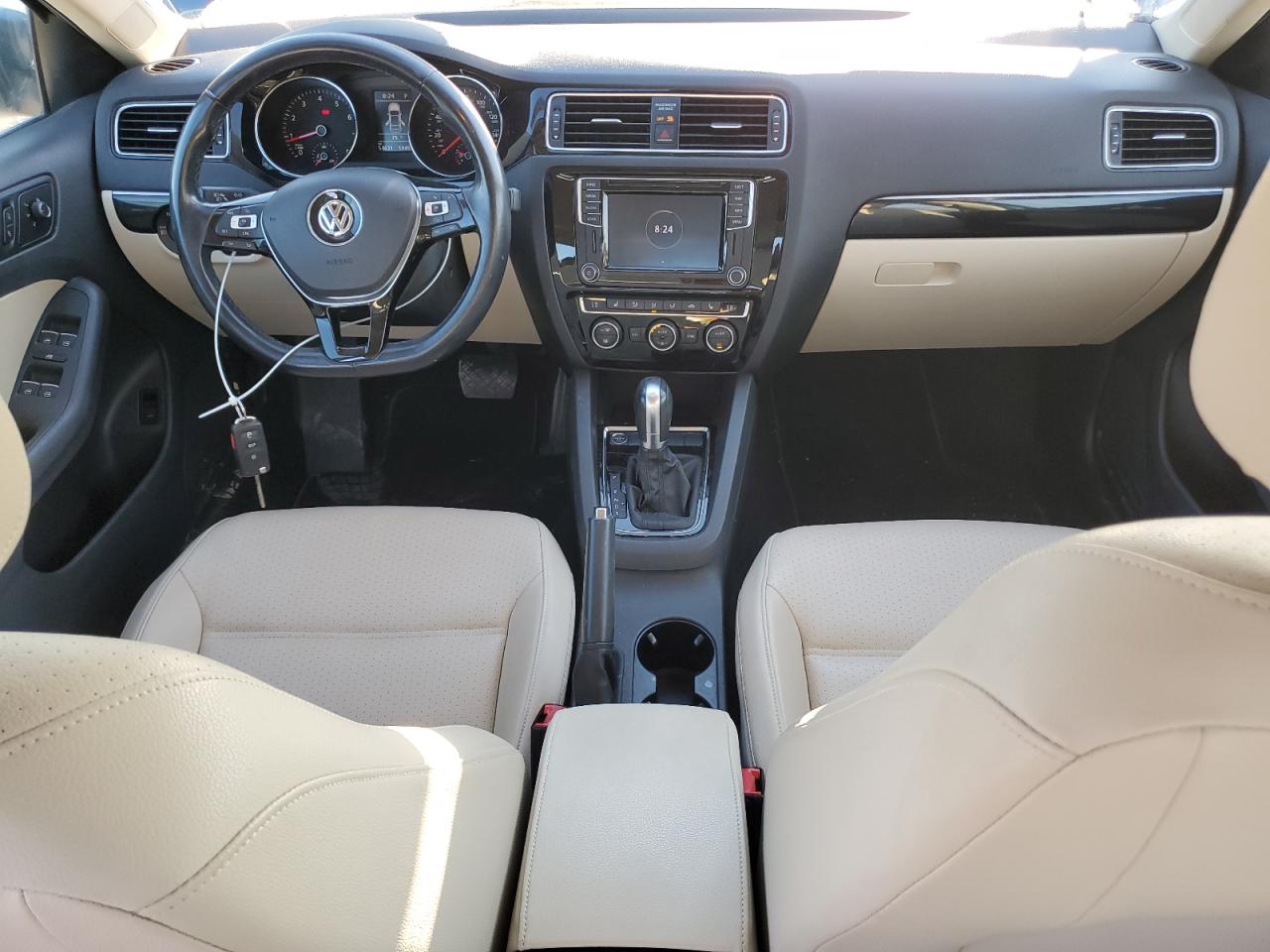 2017 Volkswagen Jetta Sel VIN: 3VWL17AJ2HM203228 Lot: 81230695