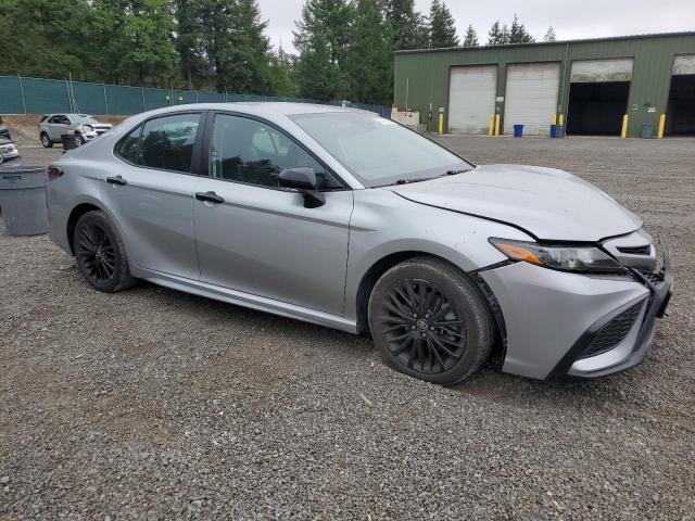 TOYOTA CAMRY 2022 Серебристый