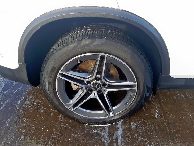 2021 MERCEDES-BENZ GLC 300 AMG LINE 4MATIC A 