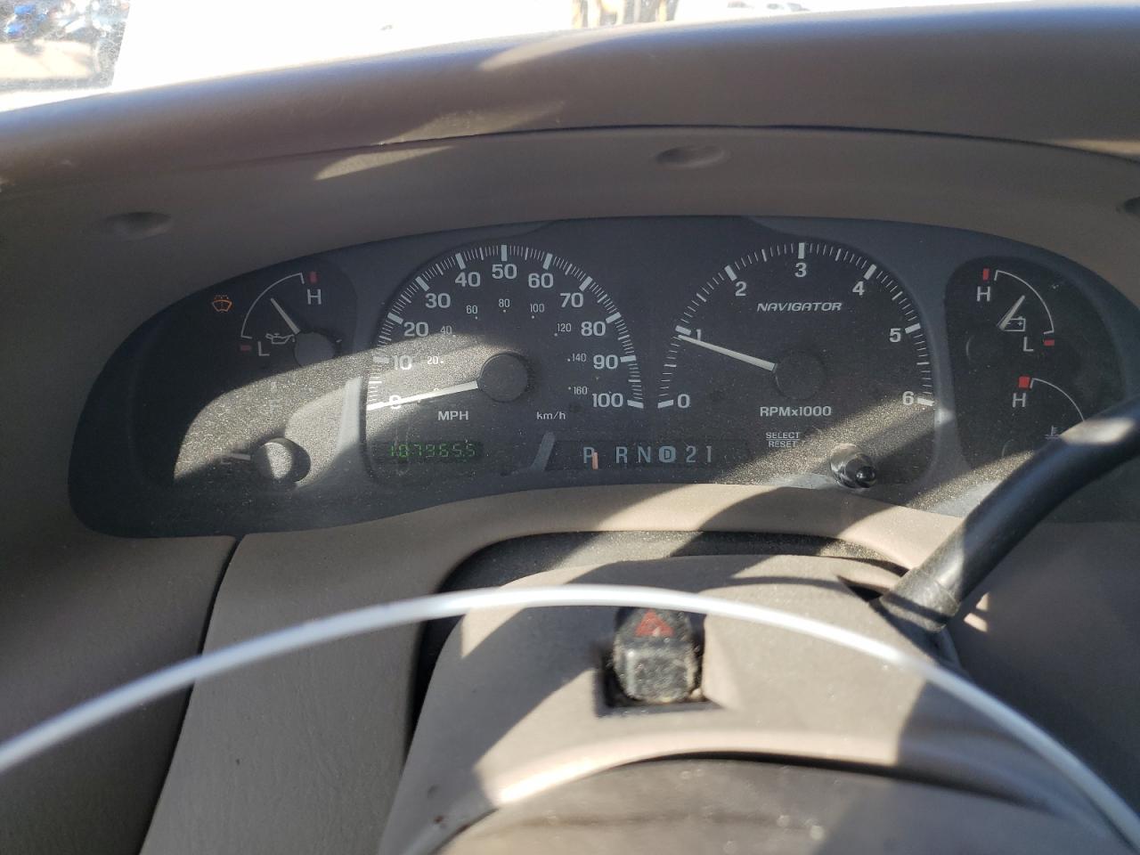 2002 Lincoln Navigator VIN: 5LMFU28R62LJ10770 Lot: 81852735