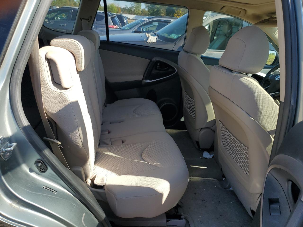 2007 Toyota Rav4 Limited VIN: JTMBD31V875099589 Lot: 81847535