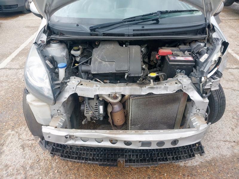 2010 TOYOTA AYGO PLATINUM VVT-I 